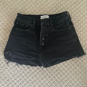 Abercrombie & Fitch high rise mom short  black denim